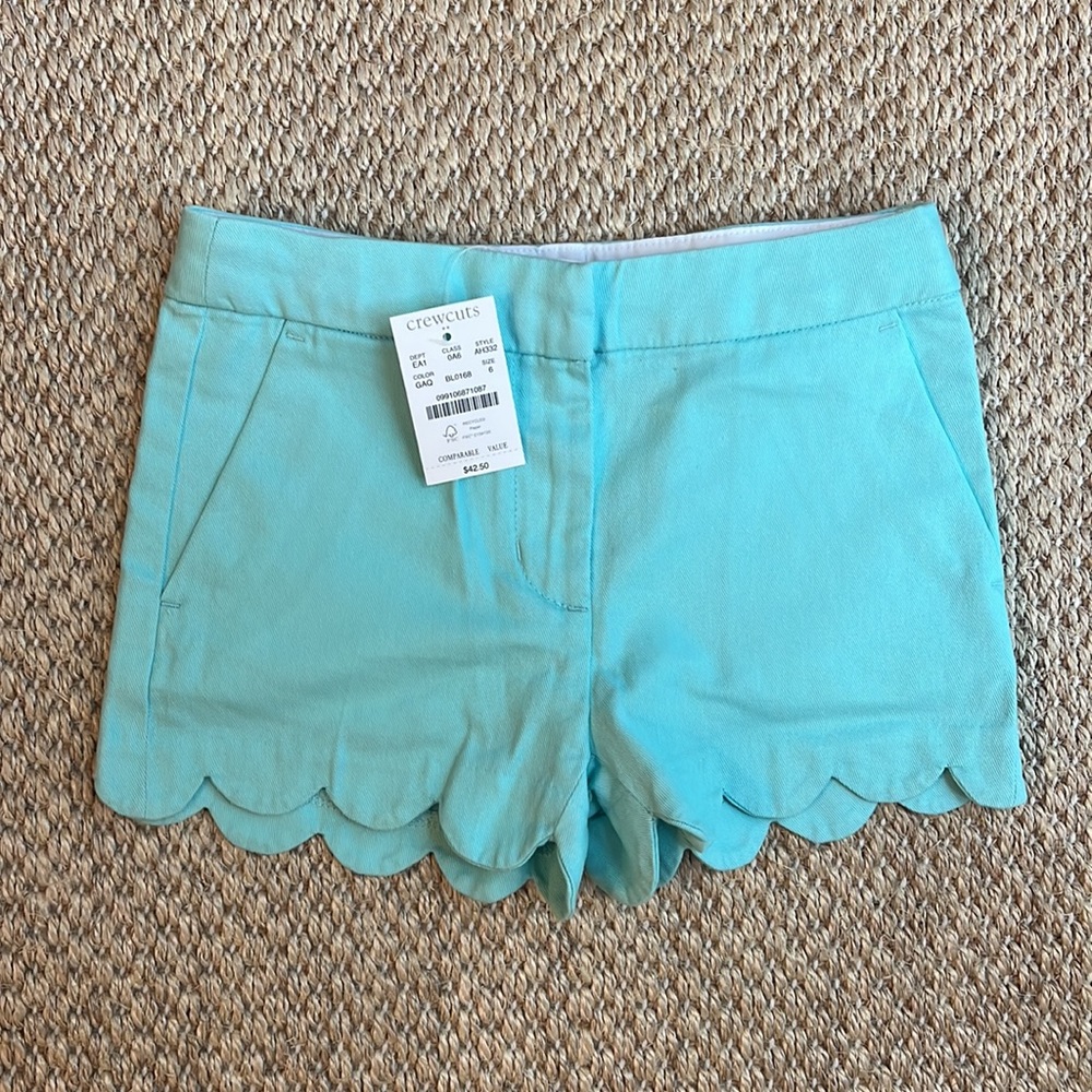 NWT Crewcuts Girls Scallop Shorts